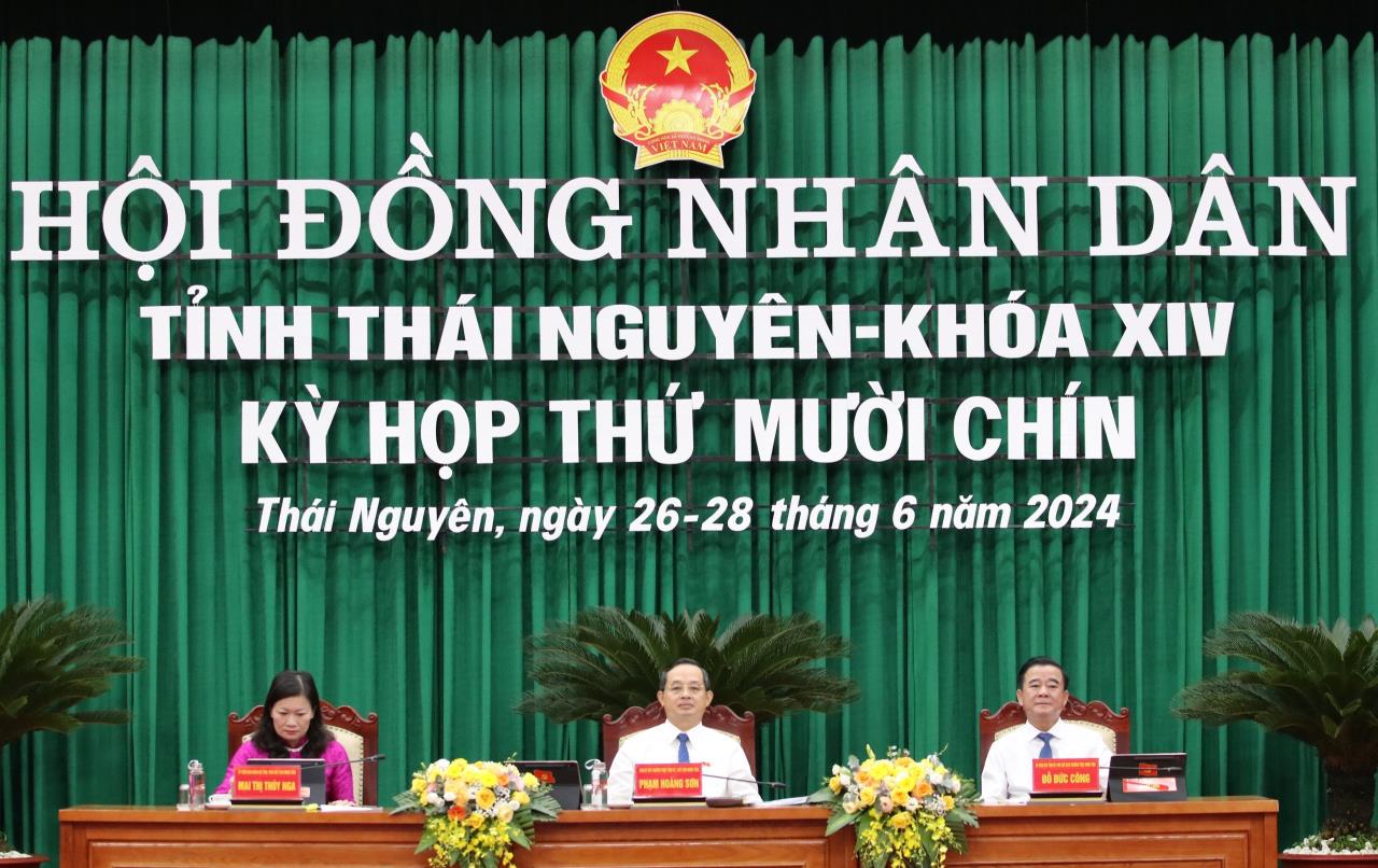 Khai mạc Kỳ họp thứ mười chín, HĐND tỉnh khóa XIV 